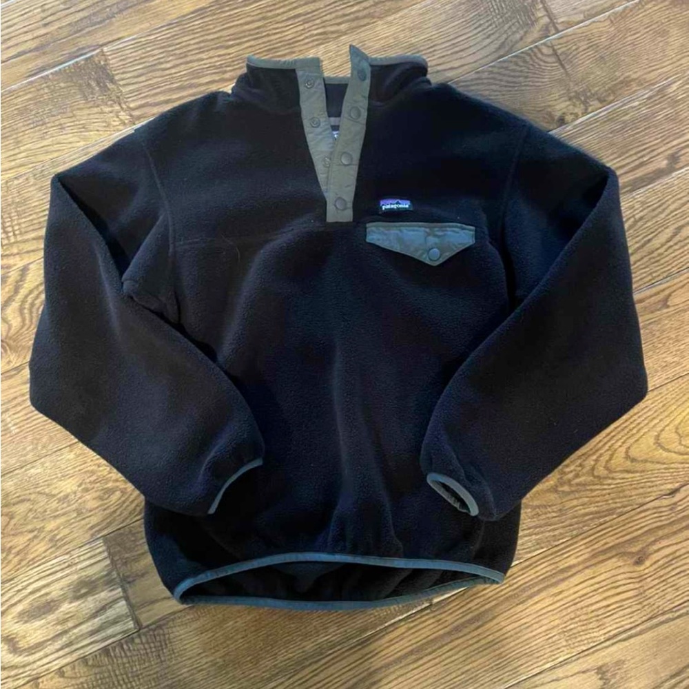 Boys Patagonia black